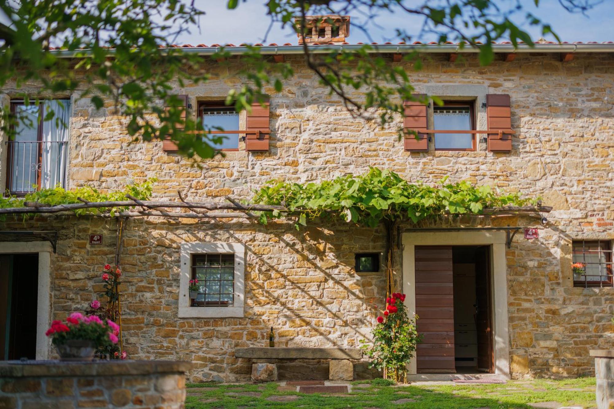 Hisa Jakob Crni Kal Exterior photo